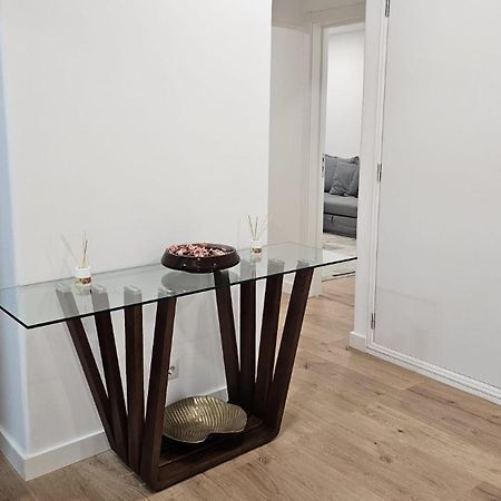Apartamento T3 Em Lisboa/ Queluz Luaran gambar