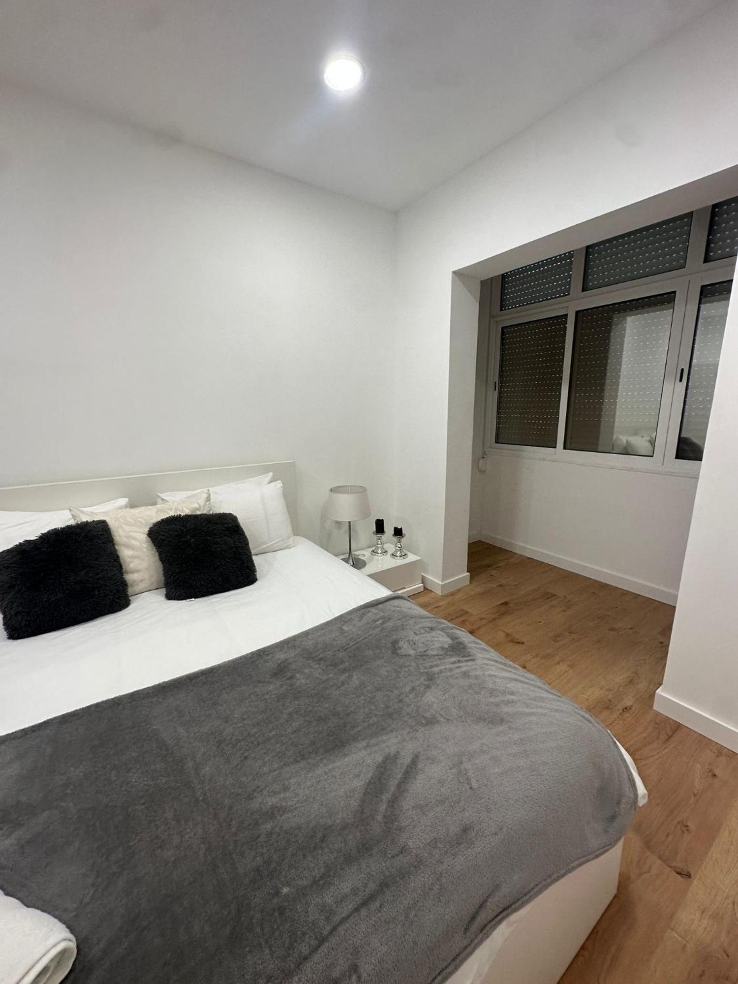 Apartamento T3 Em Lisboa/ Queluz Luaran gambar